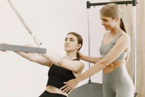 Coaching privé vs cours collectifs Quelle option choisir pour votre entraînement sportif